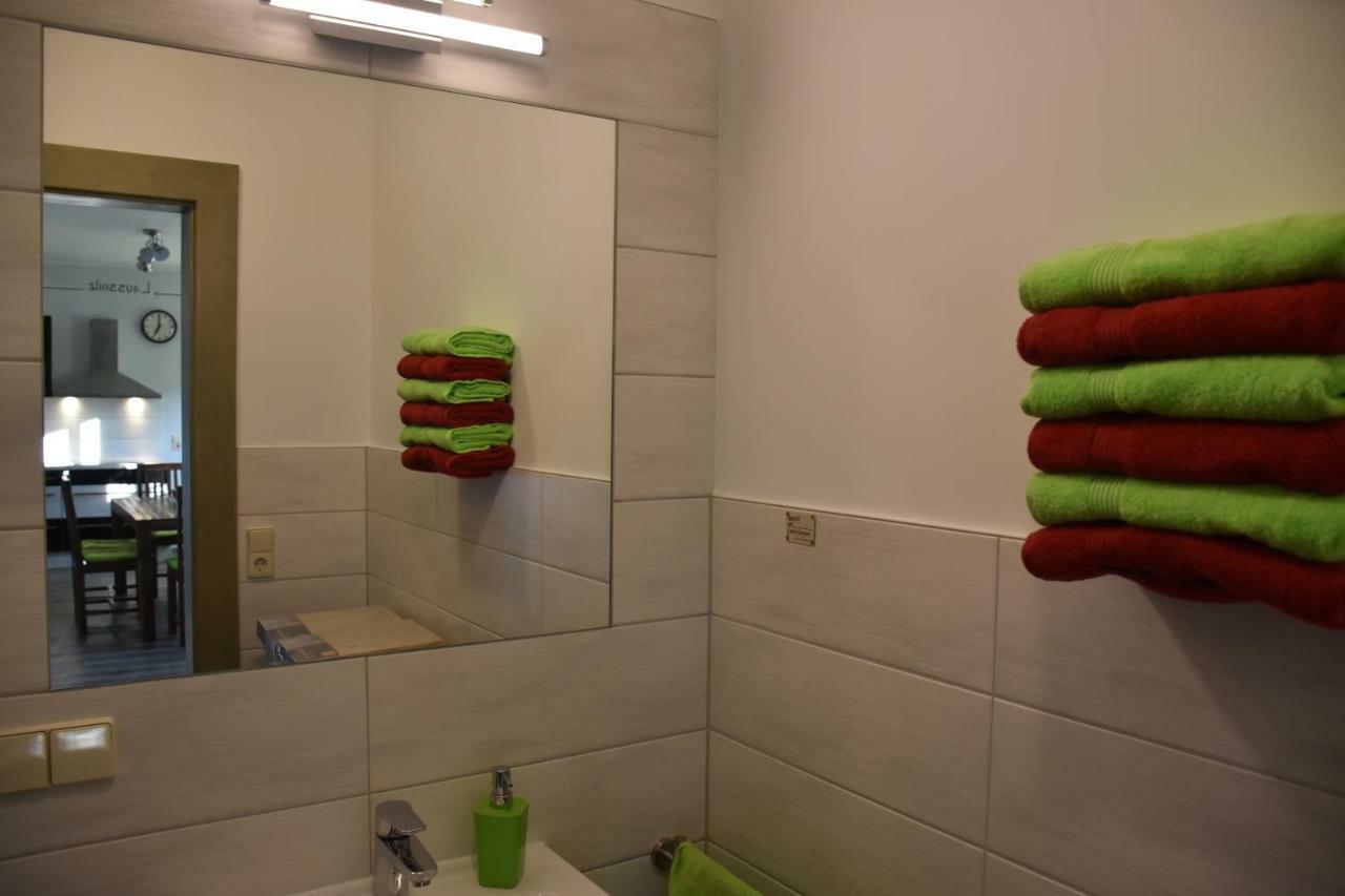 Bahnhof Laussnitz Apartment Bagian luar foto
