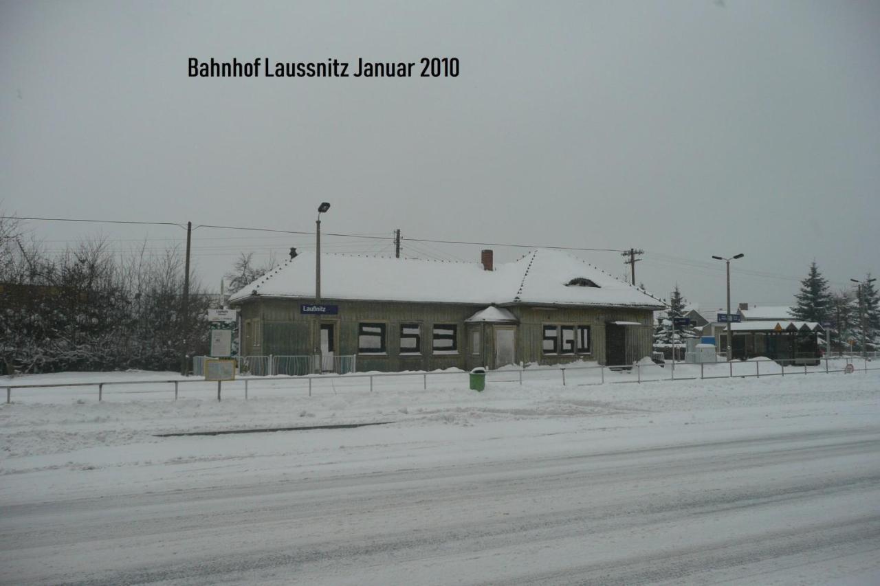 Bahnhof Laussnitz Apartment Bagian luar foto